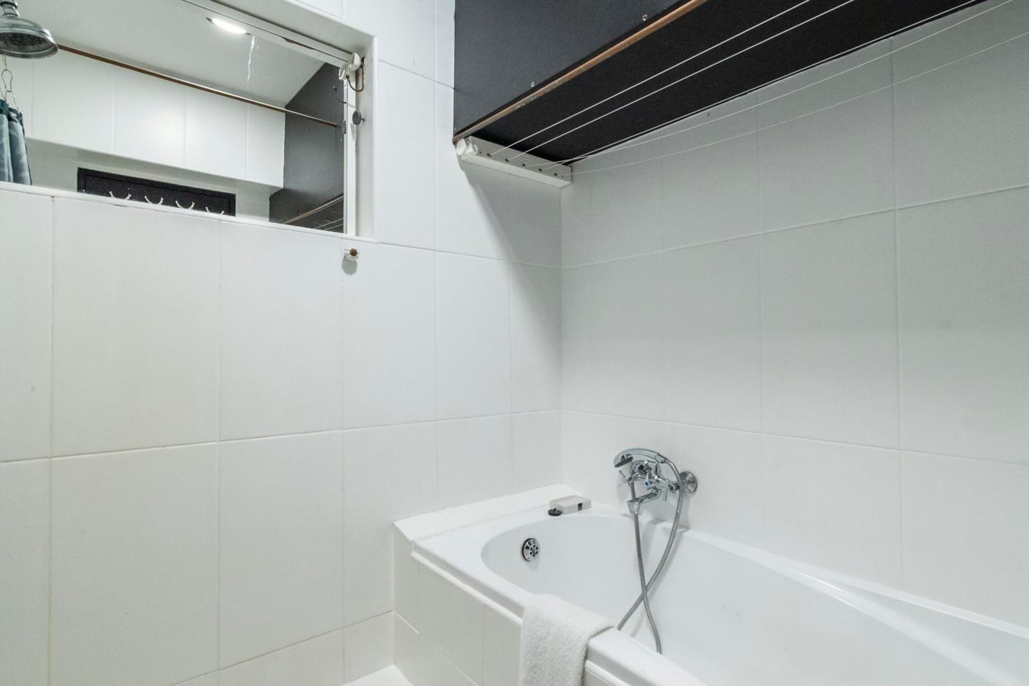 Apartment Lovely Seapoint Escape